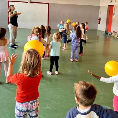 Cours des petits avec Adeline